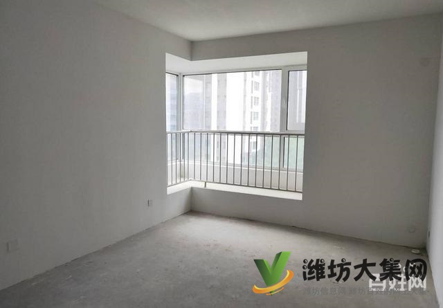 17樓 120平方 客廳朝陽 一期 帶地下室 看房