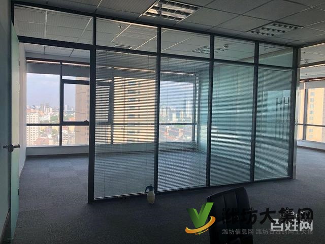 萬(wàn)達(dá)A座 南向?qū)懽謽?帶隔斷 精裝修