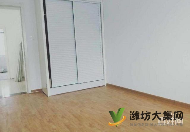 通亭街海龍路高鐵站近，三室朝陽，精裝修，周邊配套齊