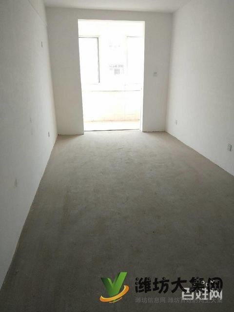 真賤，便宜124平大三室，龍泉太 陽城，送地下室，