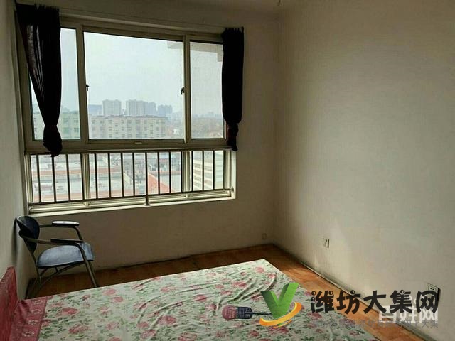 體育場對面三樓 緊湊戶型 適合過渡居住