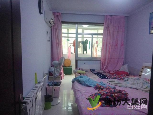 博萊特小區2室2廳 裝修房出稅 南向大客廳能改3室