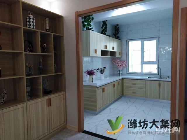 管委會(huì)錦程中學(xué)電梯洋房南北通透三室兩廳大H戶型127平74萬(wàn)