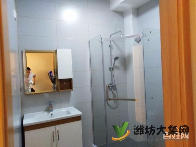 管委會(huì)錦程中學(xué)電梯洋房南北通透三室兩廳大H戶型127平74萬(wàn)