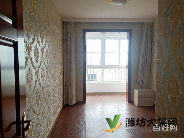 市北區(qū)好房 頂層復(fù)式 230平 六室四廳三衛(wèi)精裝未