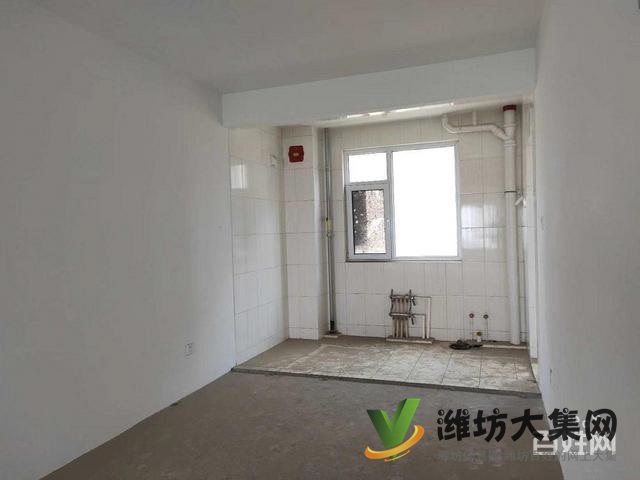 書香苑西,濰亭府特價房4998一口價。僅此一套隨時