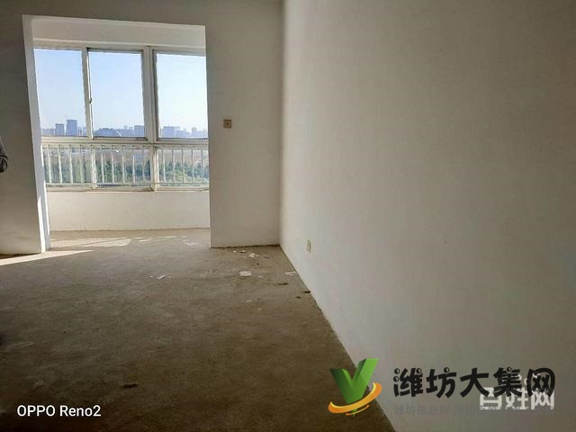 中央世家高層140平毛坯,帶大倉庫,三室兩廳兩衛,