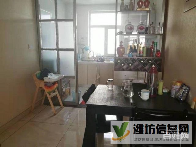 大有公館3室2廳2衛,電梯房精裝